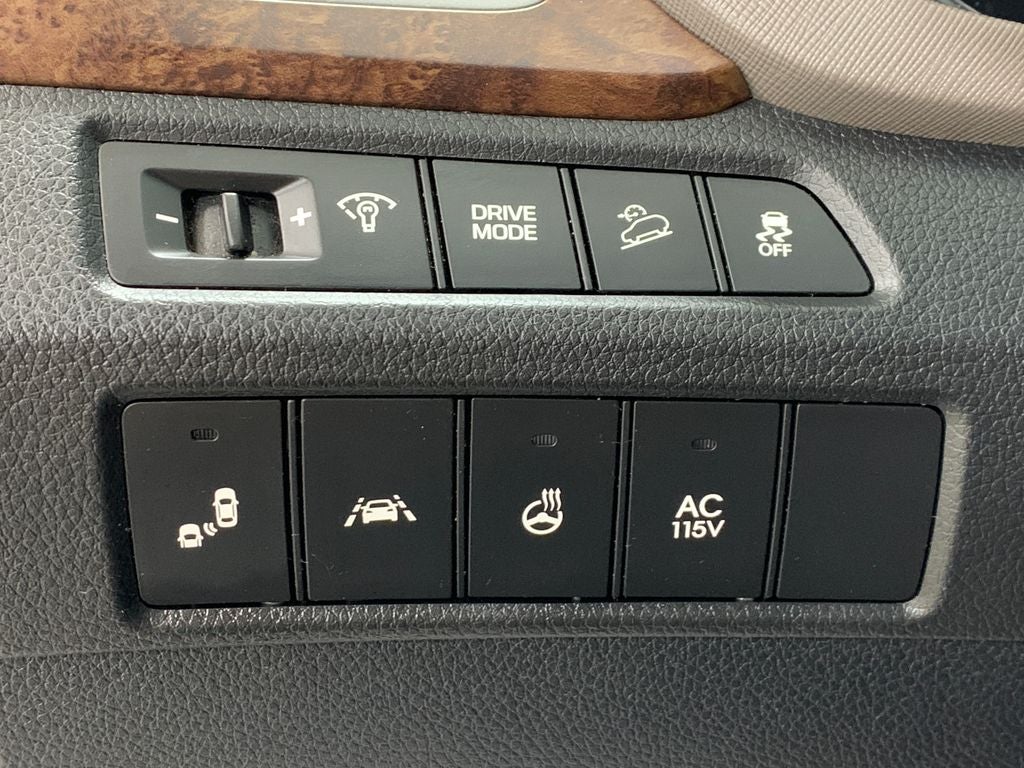 2017 Hyundai Santa Fe SE Ultimate